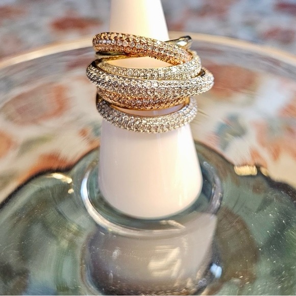 HSN VICTORIA WIECK  BAND RING  SIZE 7 NEW - Picture 3 of 6